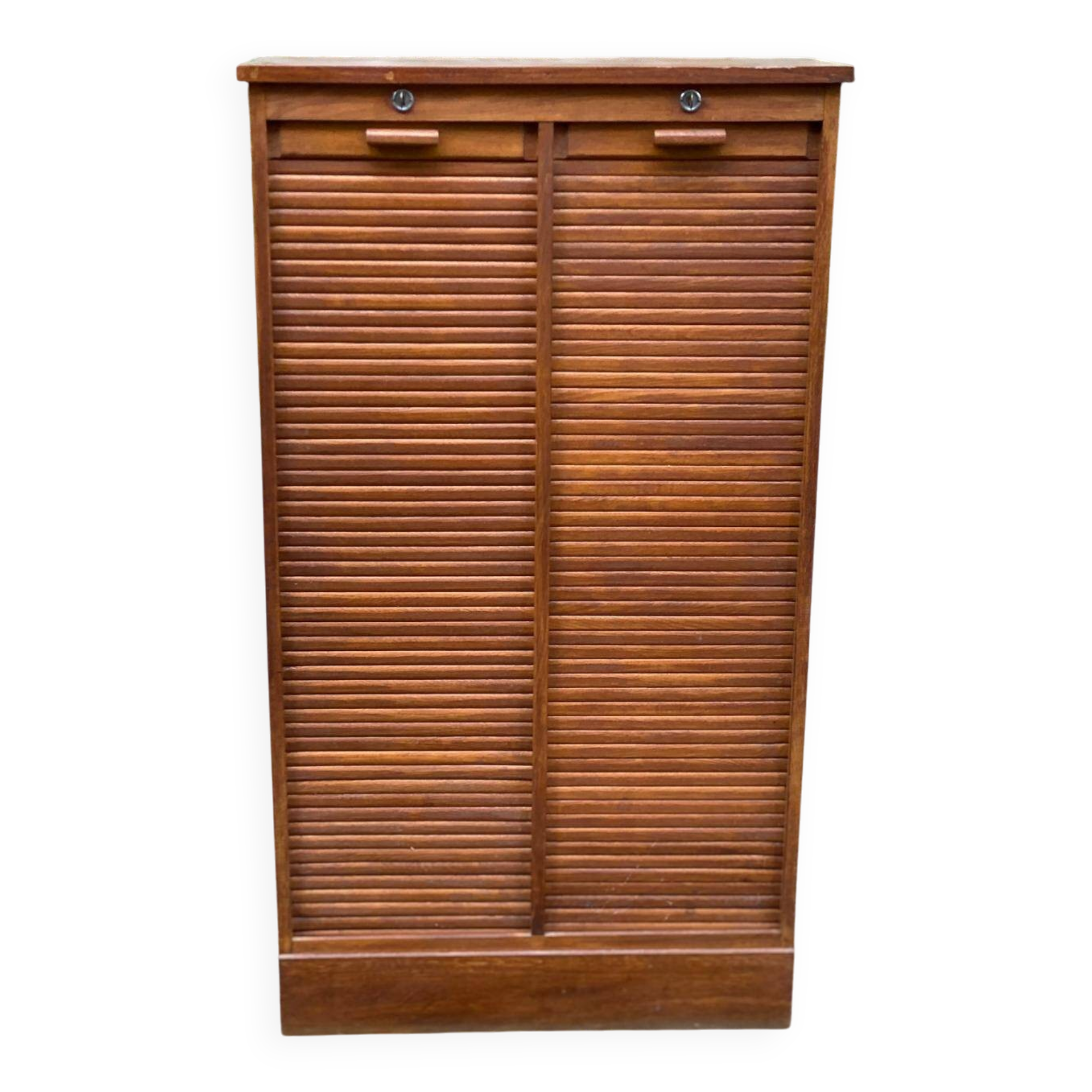 Double curtain cabinet in oak