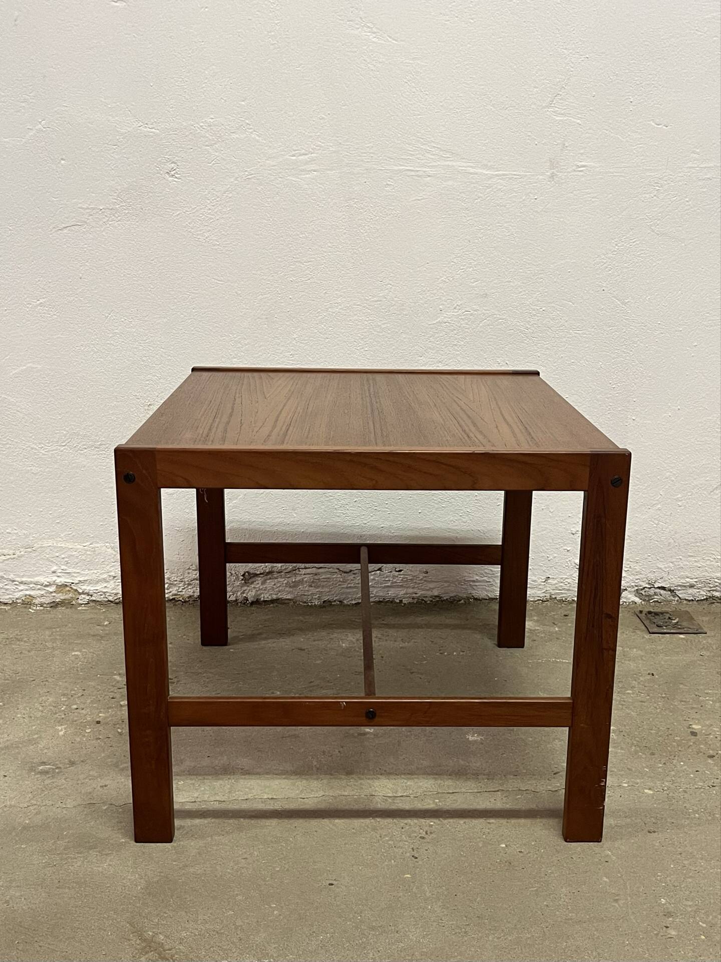Table basse scandinave en teck