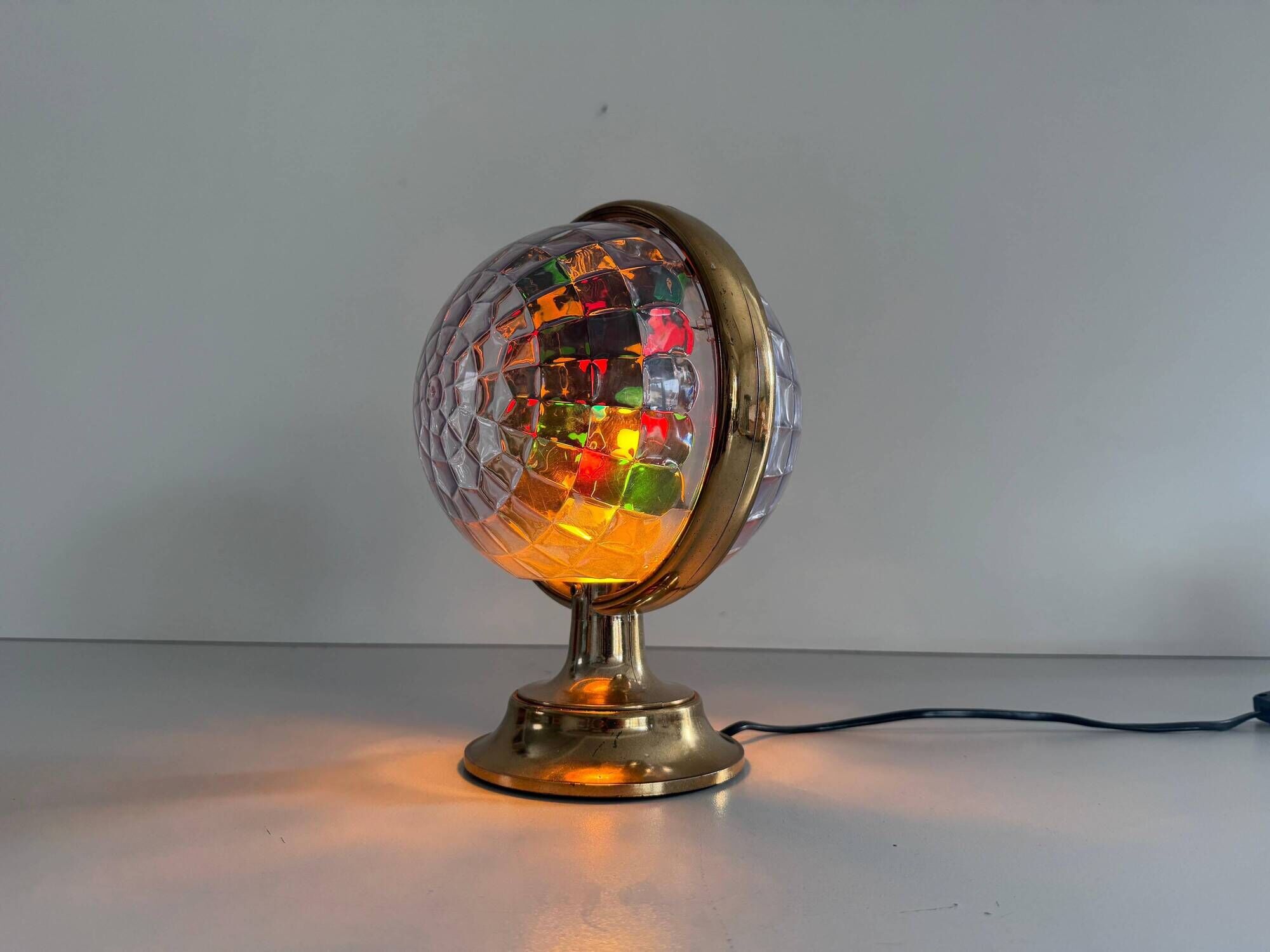 Atomic Design/One Ambience Light in plexiglass, 1970s, Italy