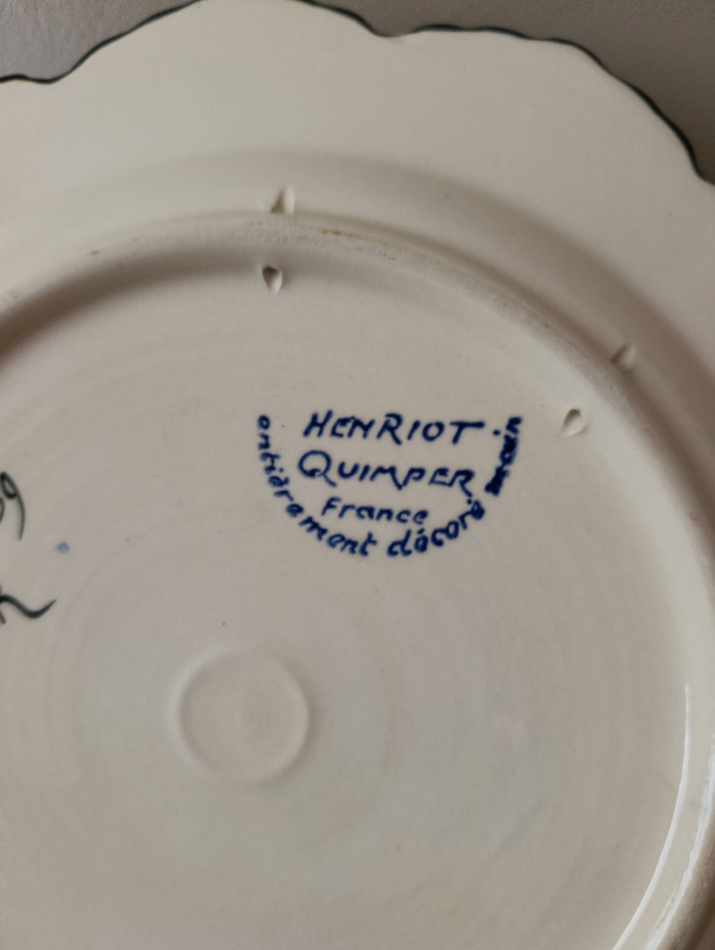 Henriot Quimper wall plate | gorse & heather flowers 1945/70