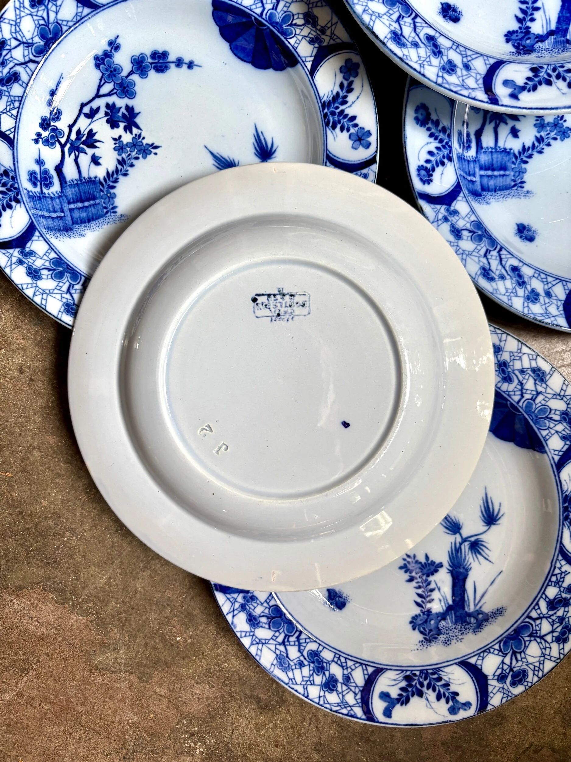 6 deep plates Creil & Montereau in blue ironstone, "Japan" service.