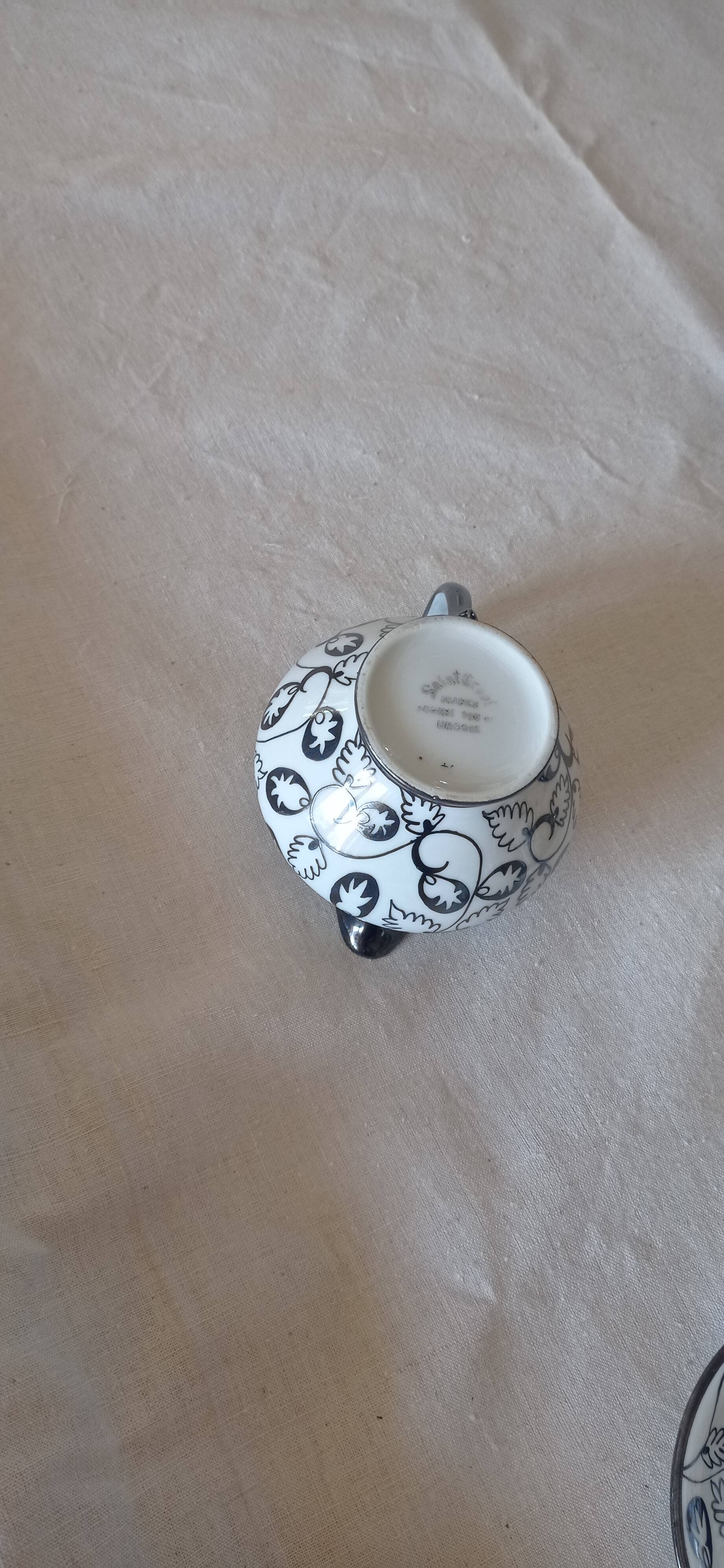 Coffee/tea service, glazed porcelain in Art Deco style, Saint Graal model.