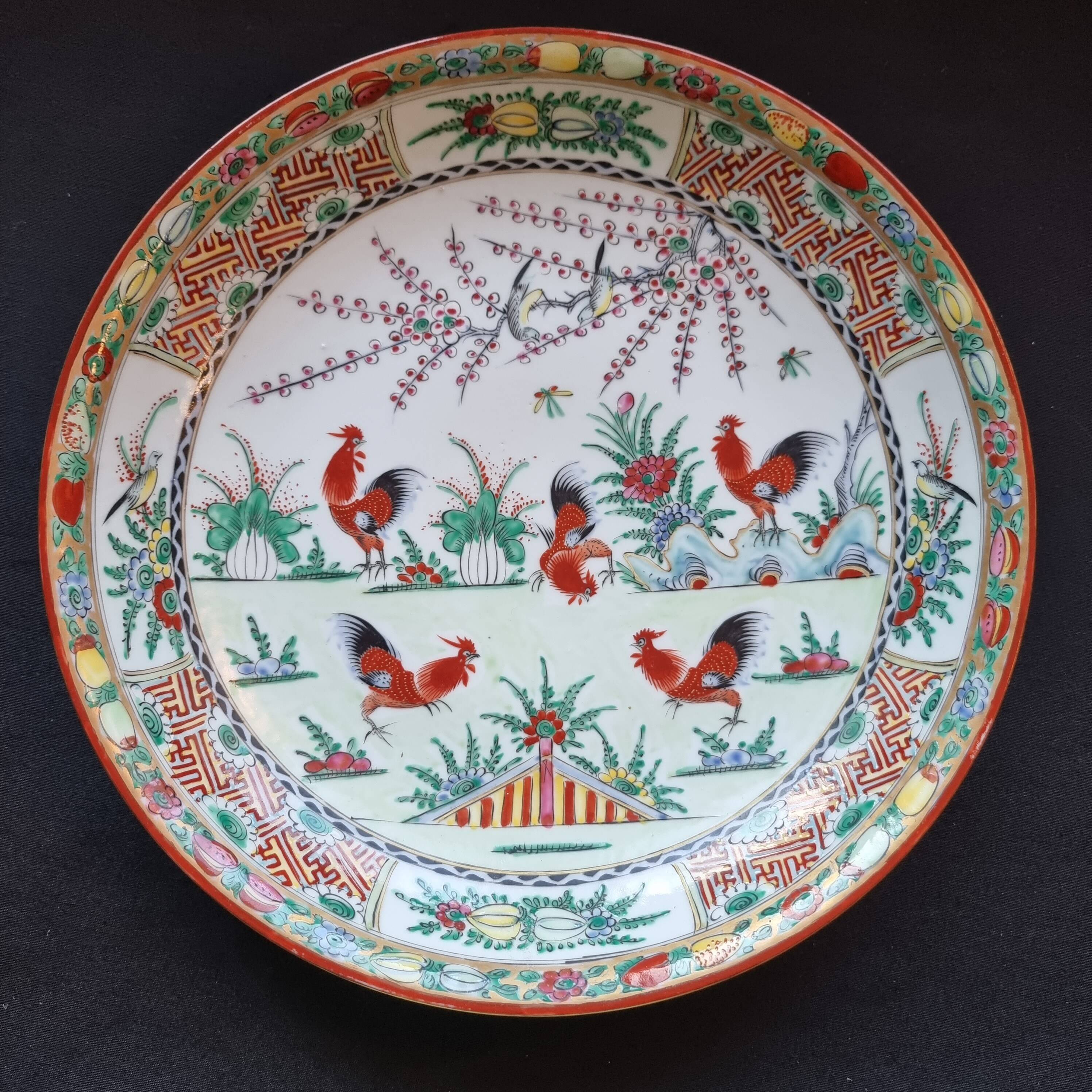 Large semi-deep Macau porcelain platter (1971) - Authentic piece