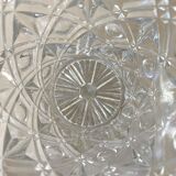 Serrated glass ice bucket