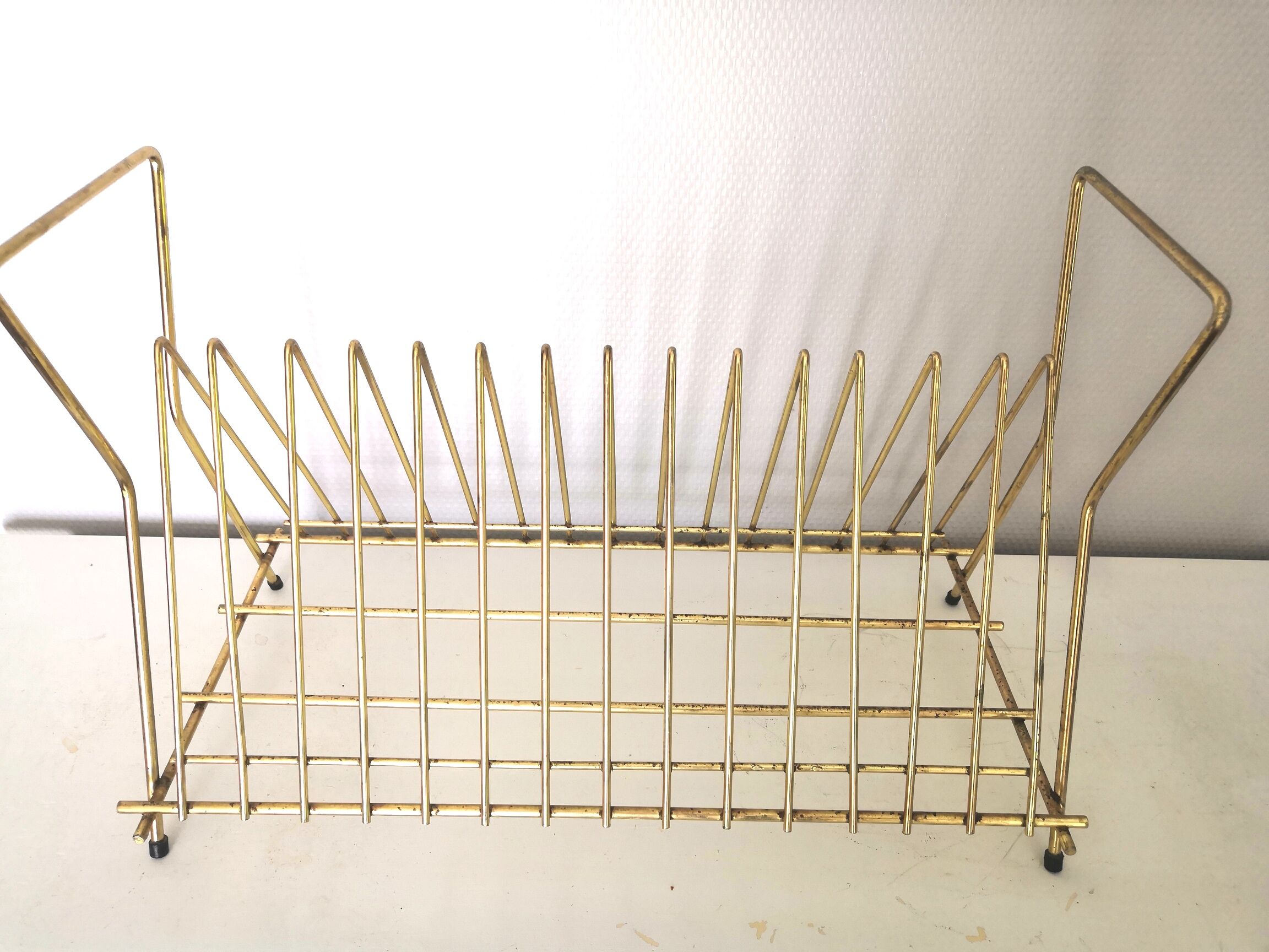 Porte vinyles acier doré années 60
