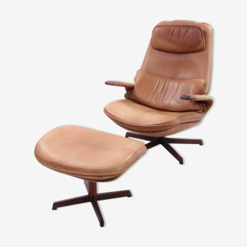 Fauteuil réglable en cuir Buffalo danois et pouf par M&S Mobler Danemark des années 1960