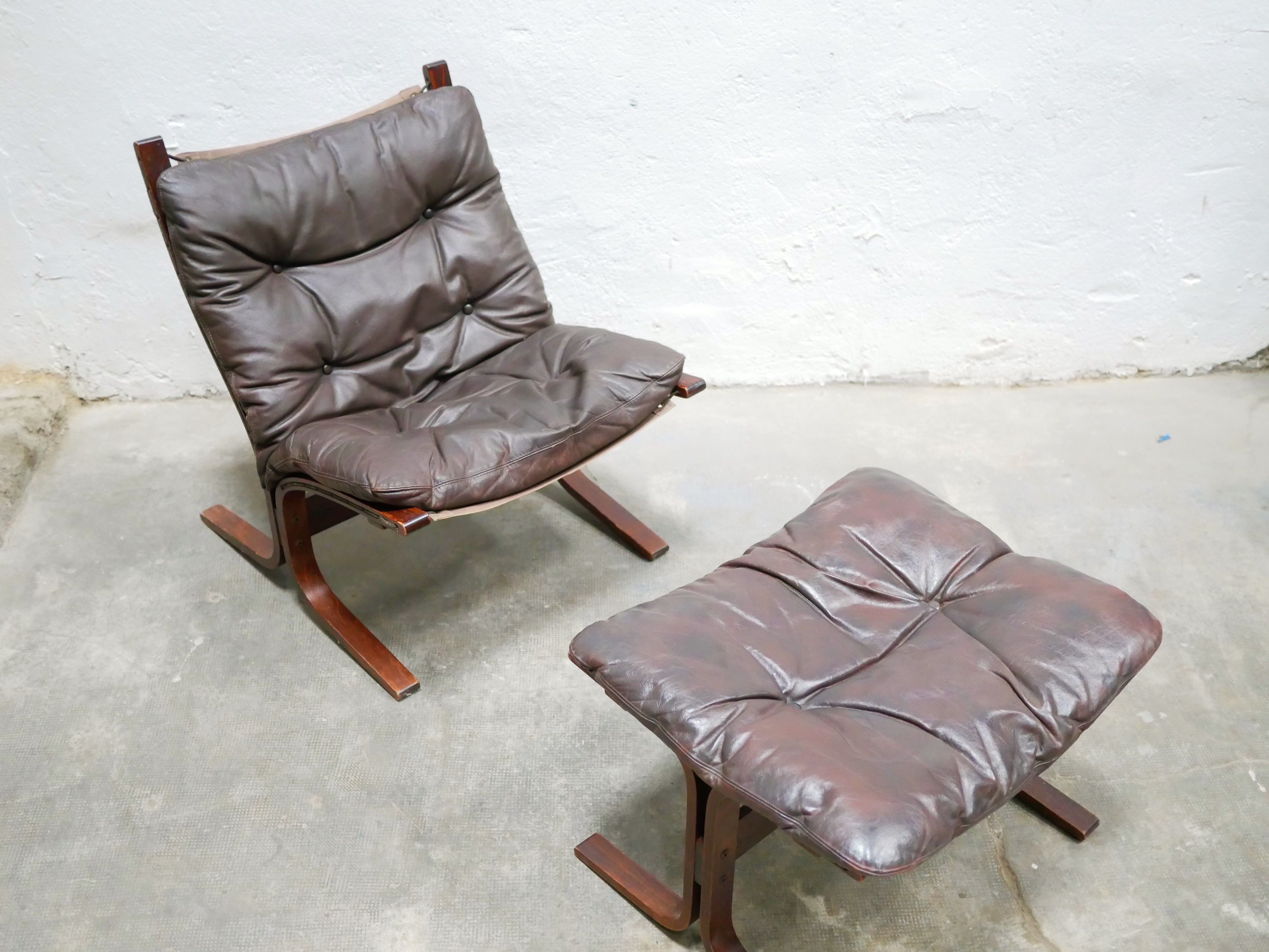 Scandinavian armchair and ottoman Siesta in brown leather by Ingmar Relling for Westnofa editions