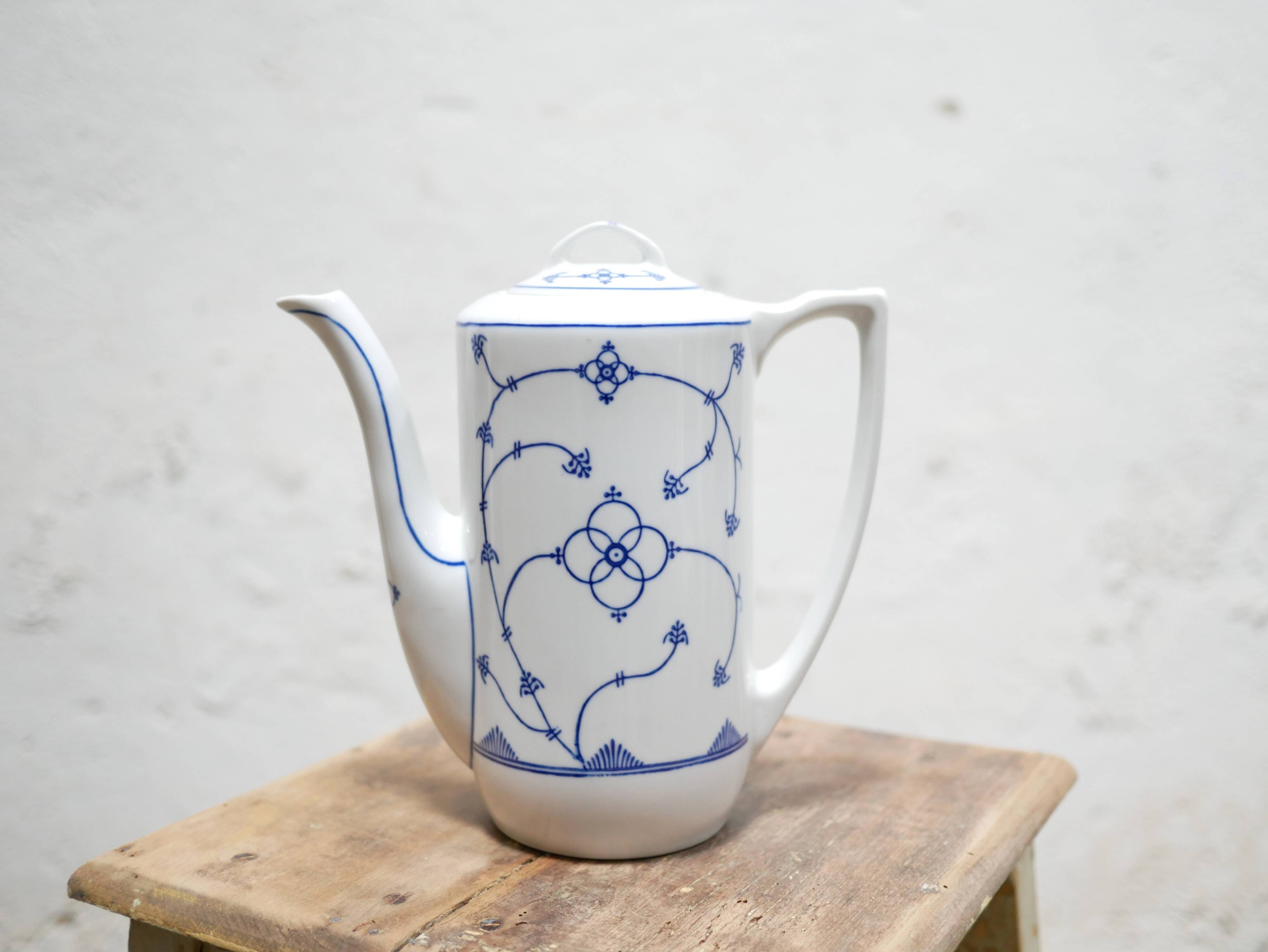 Vintage porcelain coffee pot produced by Jäger Eisenberg, Germany