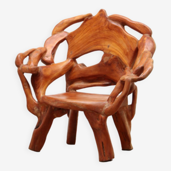 Robust armchair made of recycled wood