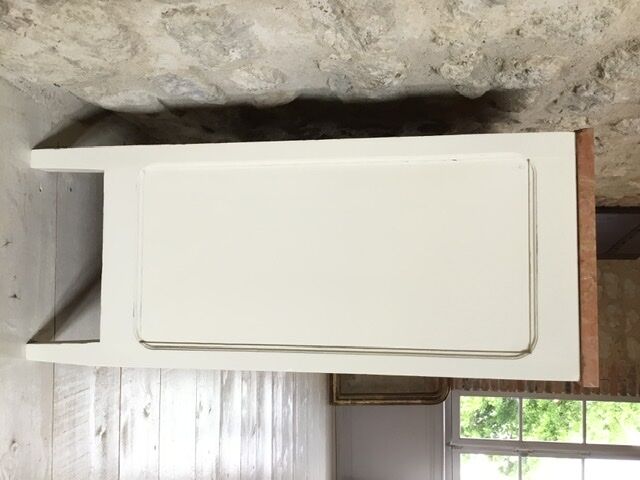 Parisian chest of drawers