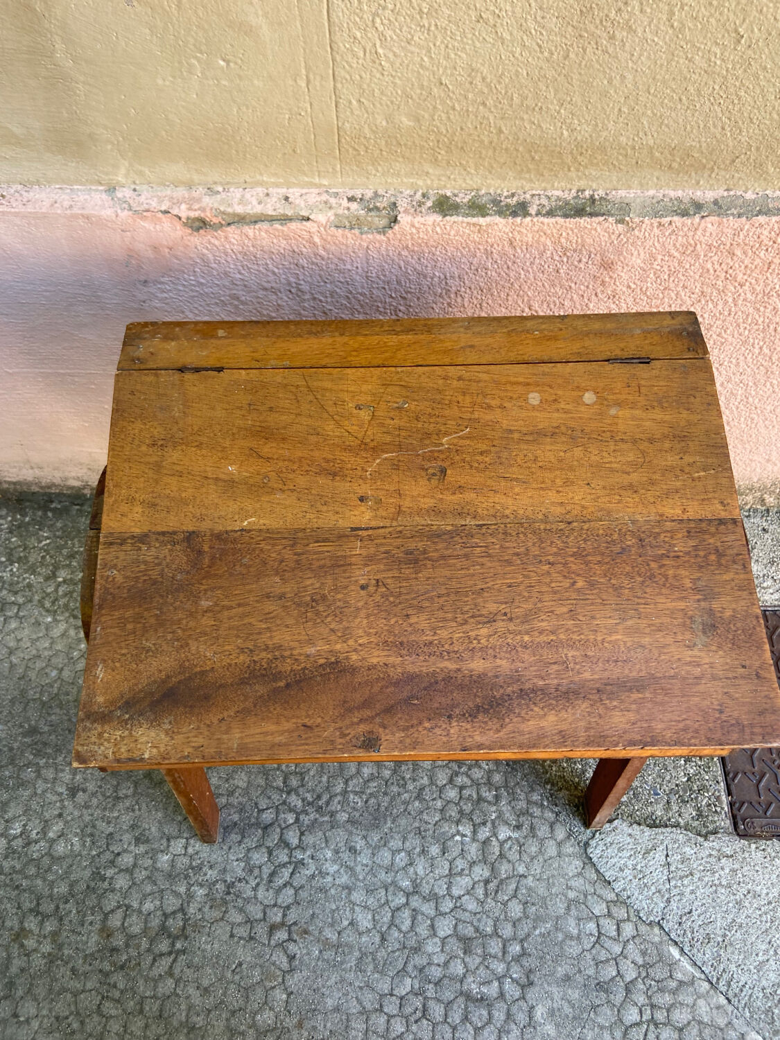 Vintage compass stand