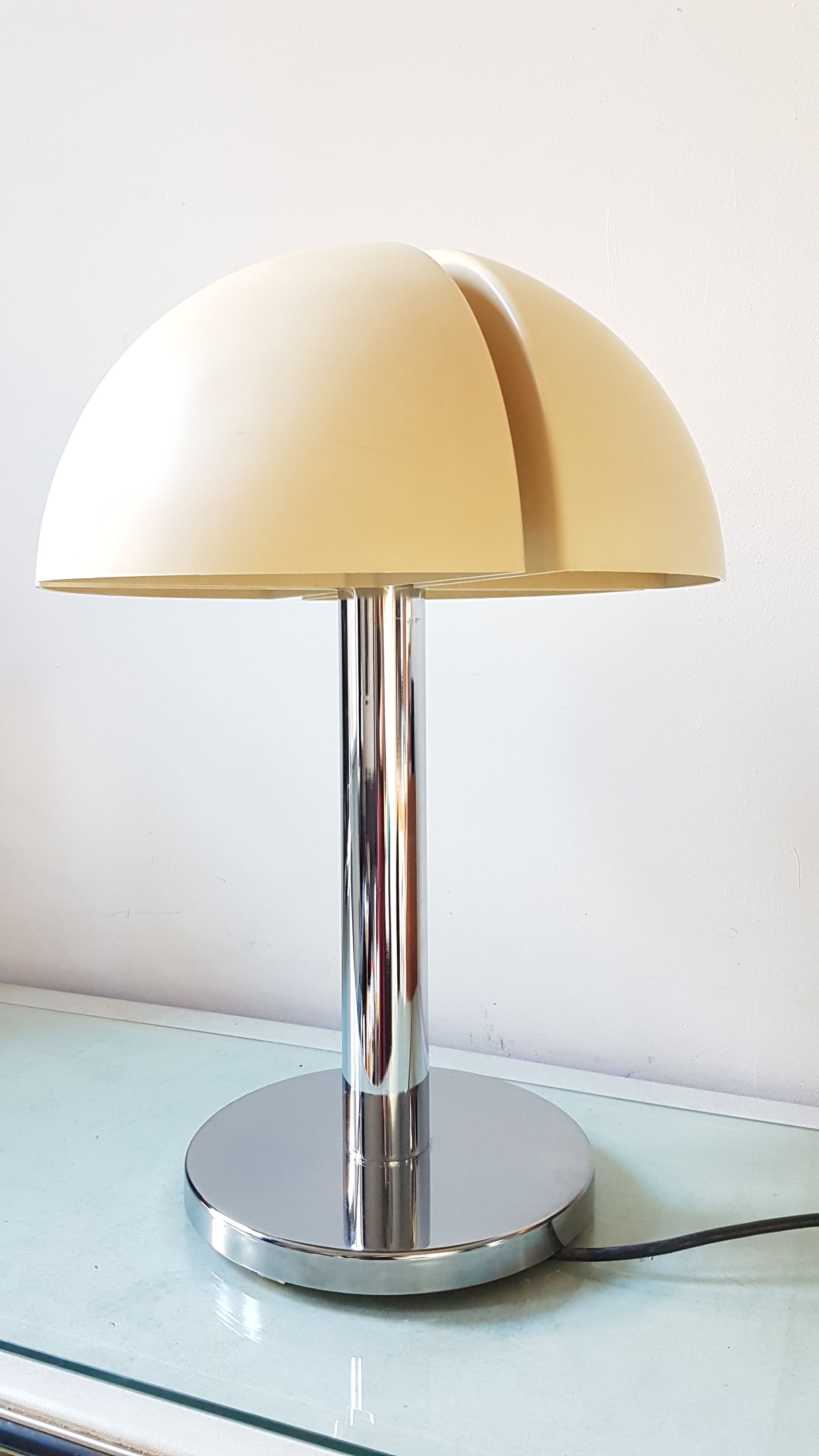 Vintage large Raak mushroom desk lamp 'Octavo'  Space Age, 1970s
