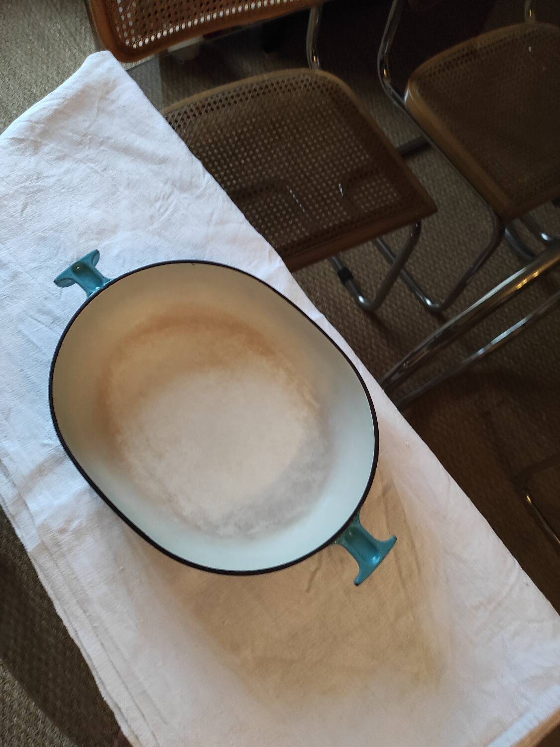 Oval dish le creuset