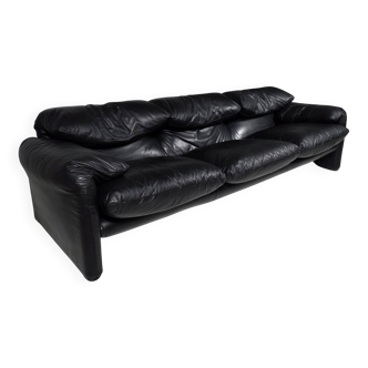 3-seater leather sofa by Vico Magistretti for Cassina, 1970.