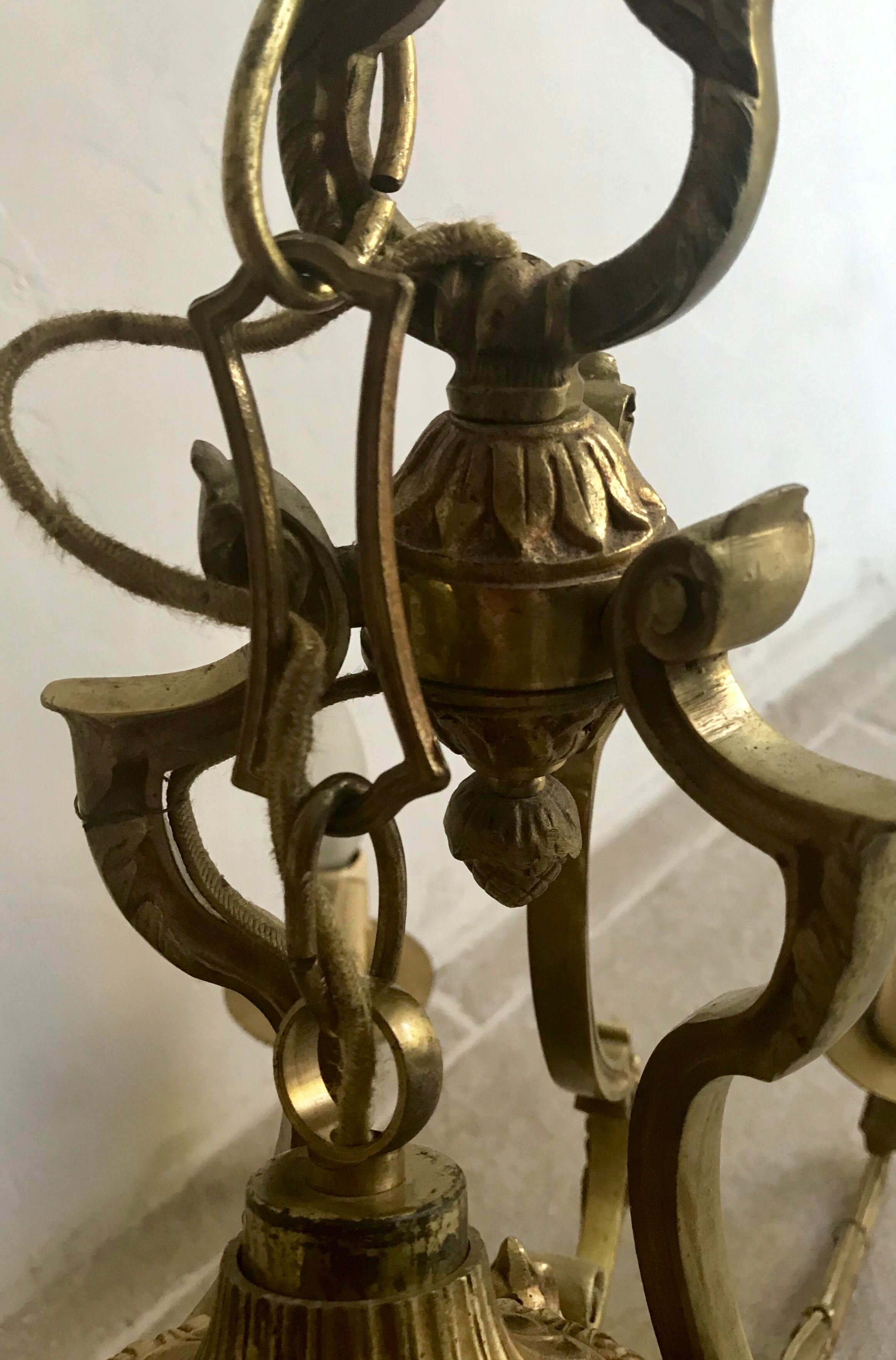 Lustre en bronze doré style Louis XVI