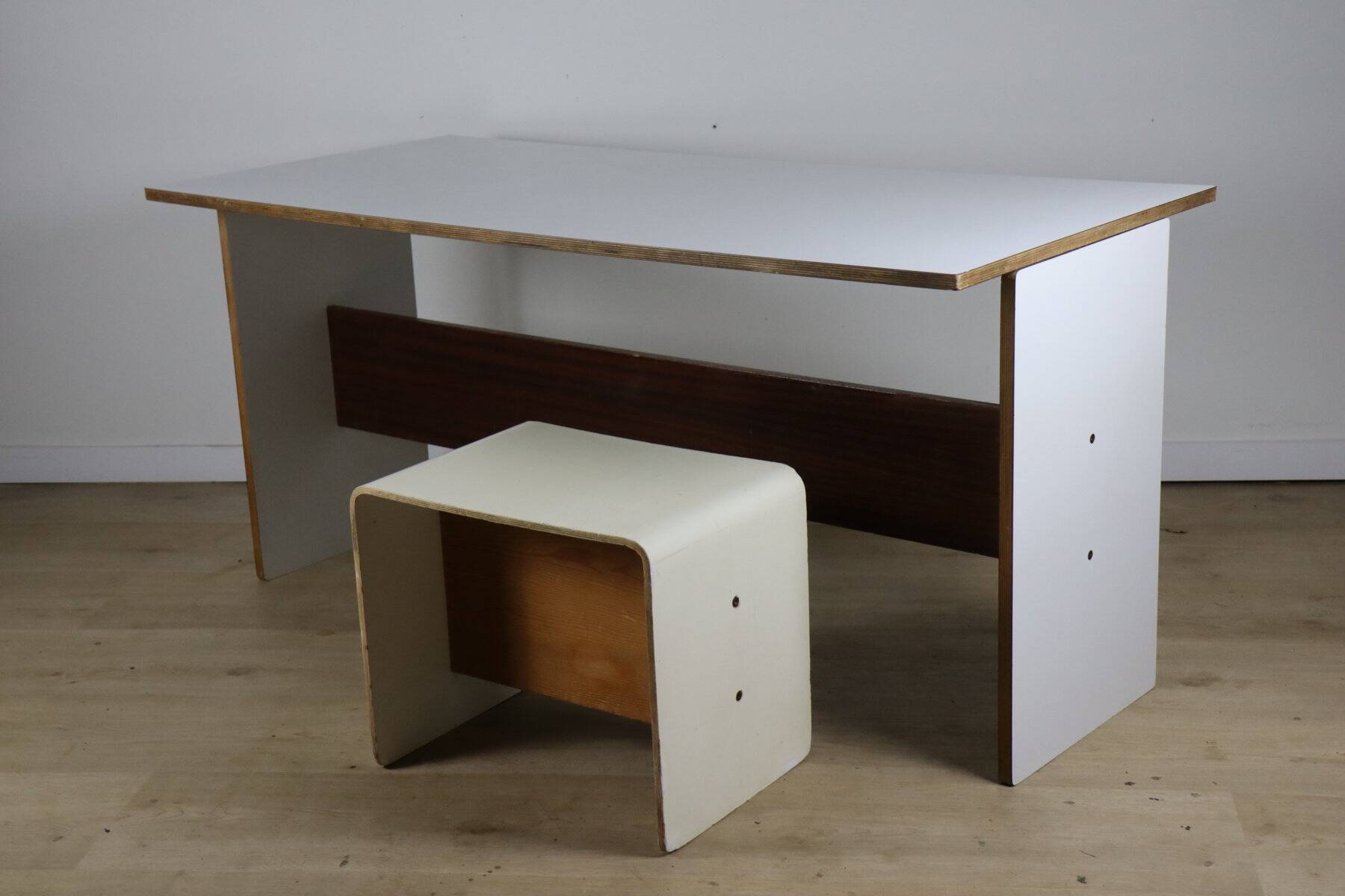 Evolving coffee table by Pierre Guariche – La Plagne – 1970s