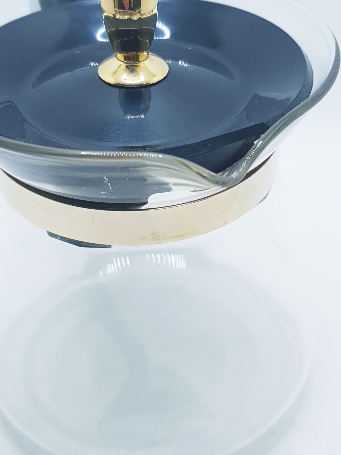 Pyrex mid-century kettle