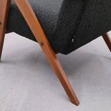 Mid-Century Easy Chair, Model B 310 Var, in Black Shield
