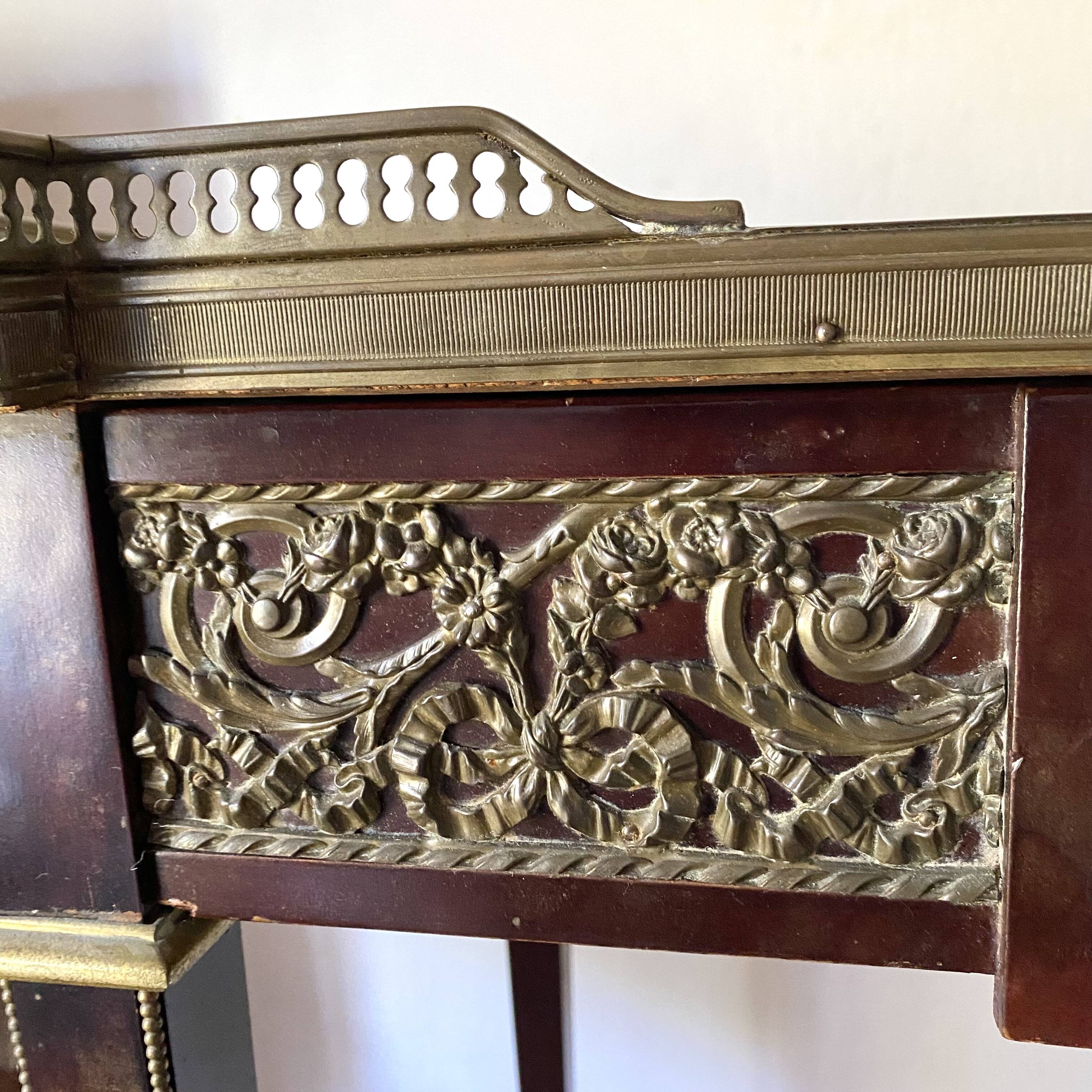 Living room table, Louis XVI style desk in wood, marble and brass