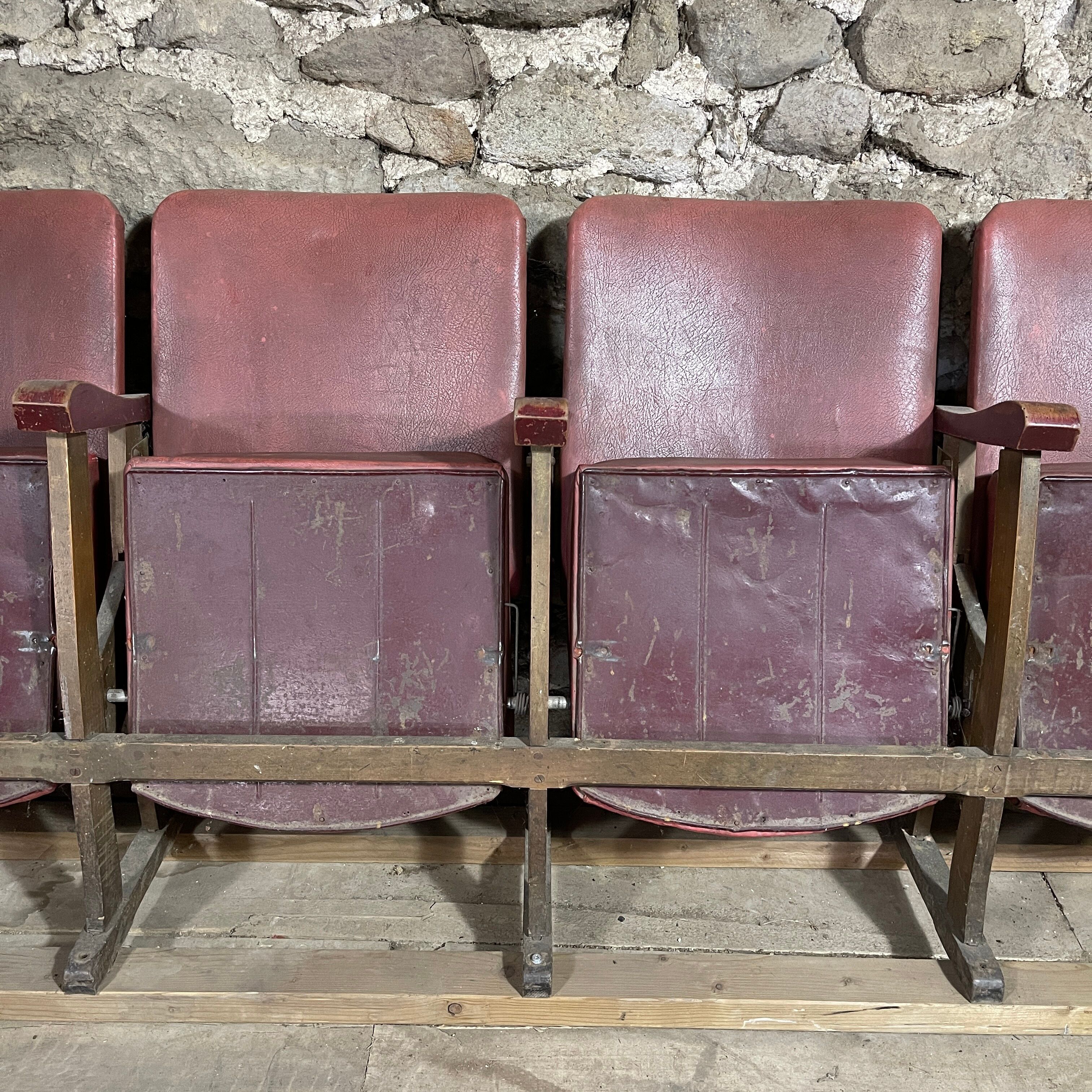 Series of 4 cinema chairs