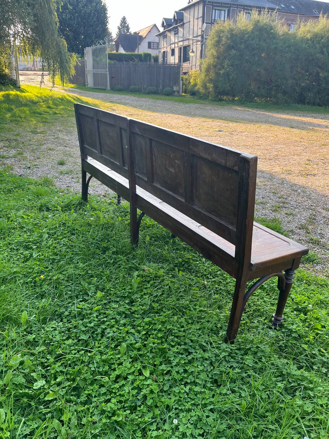 Baumann bistro bench