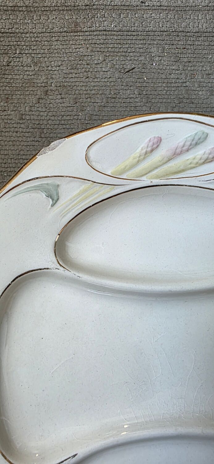 Art Nouveau majolica asparagus plates