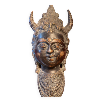 Masque déesse en bronze