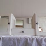 Armoire à suspendre vintage