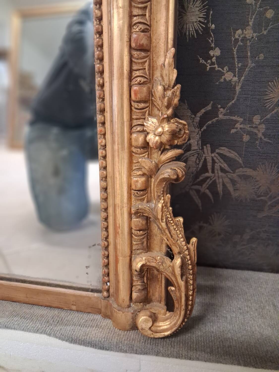 Louis Philippe mirror pediment 186 x 135