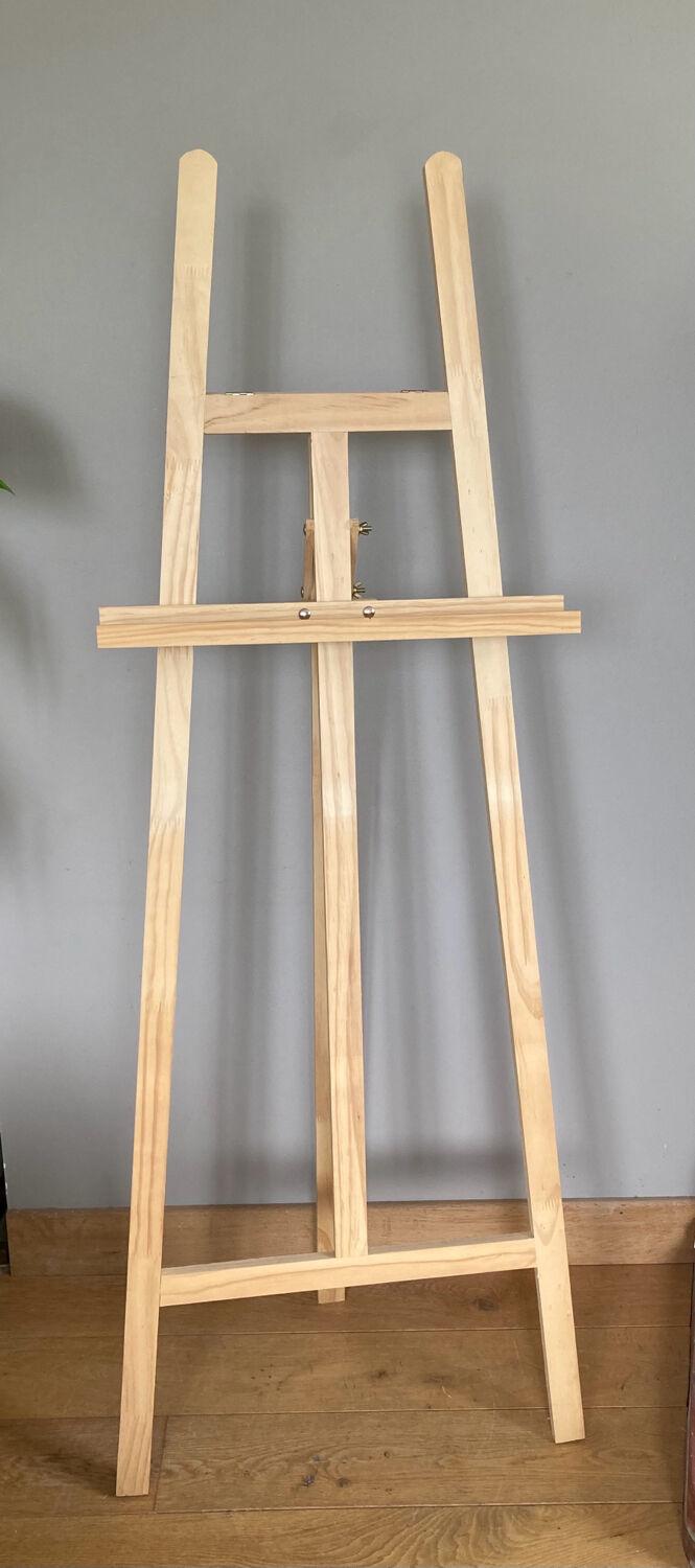 Adjustable painter's easel condition nine twentieth era