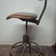 Chaise haute pour table à dessin