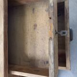Store reception counter