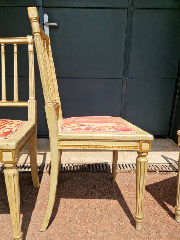 Set of 4 Louis XVI style chairs - In gray lacquered wood