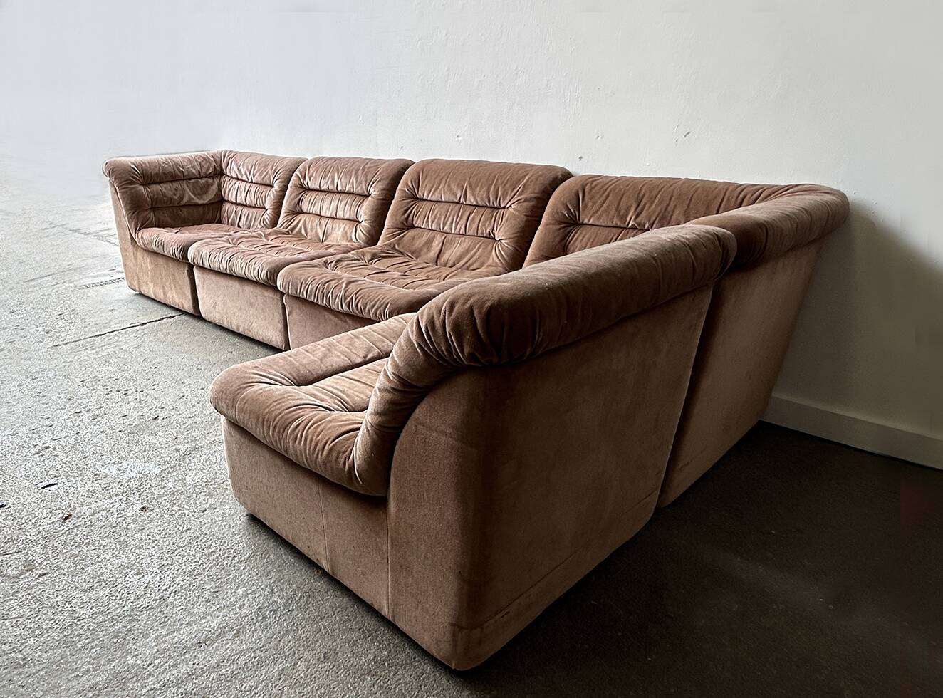 1970s Mid-Century modern  modular sofa by Rodney Kinsman for OMK