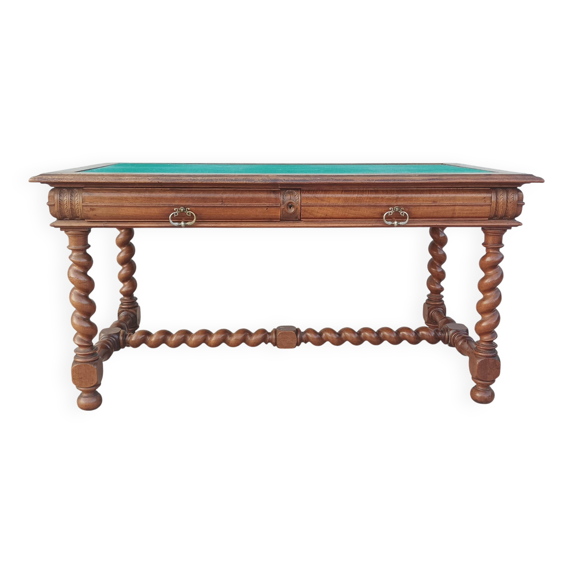 Bureau Louis XIII en noyer