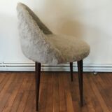 Grey mmoute chair