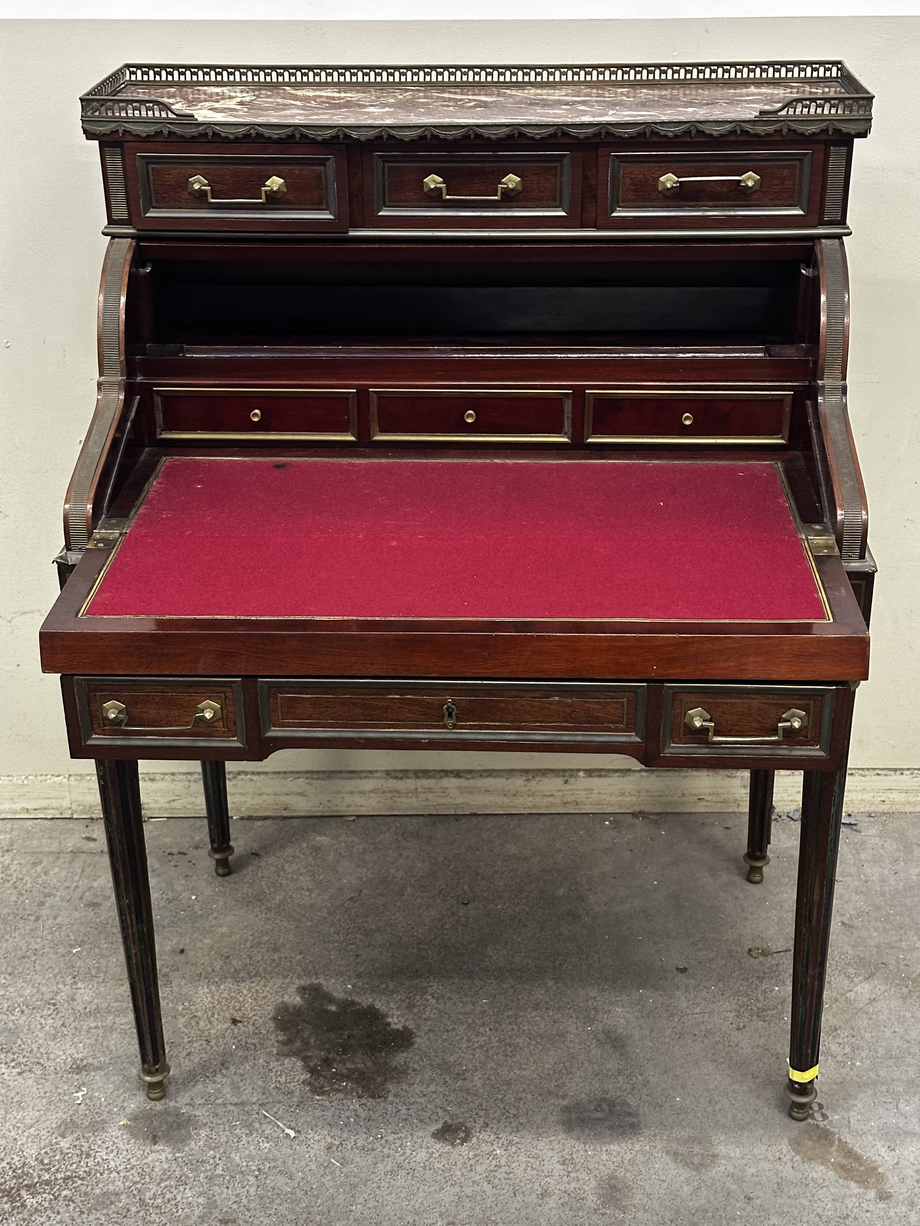 Secretary - Bonheur du Jour with pearly Louis XVI style system