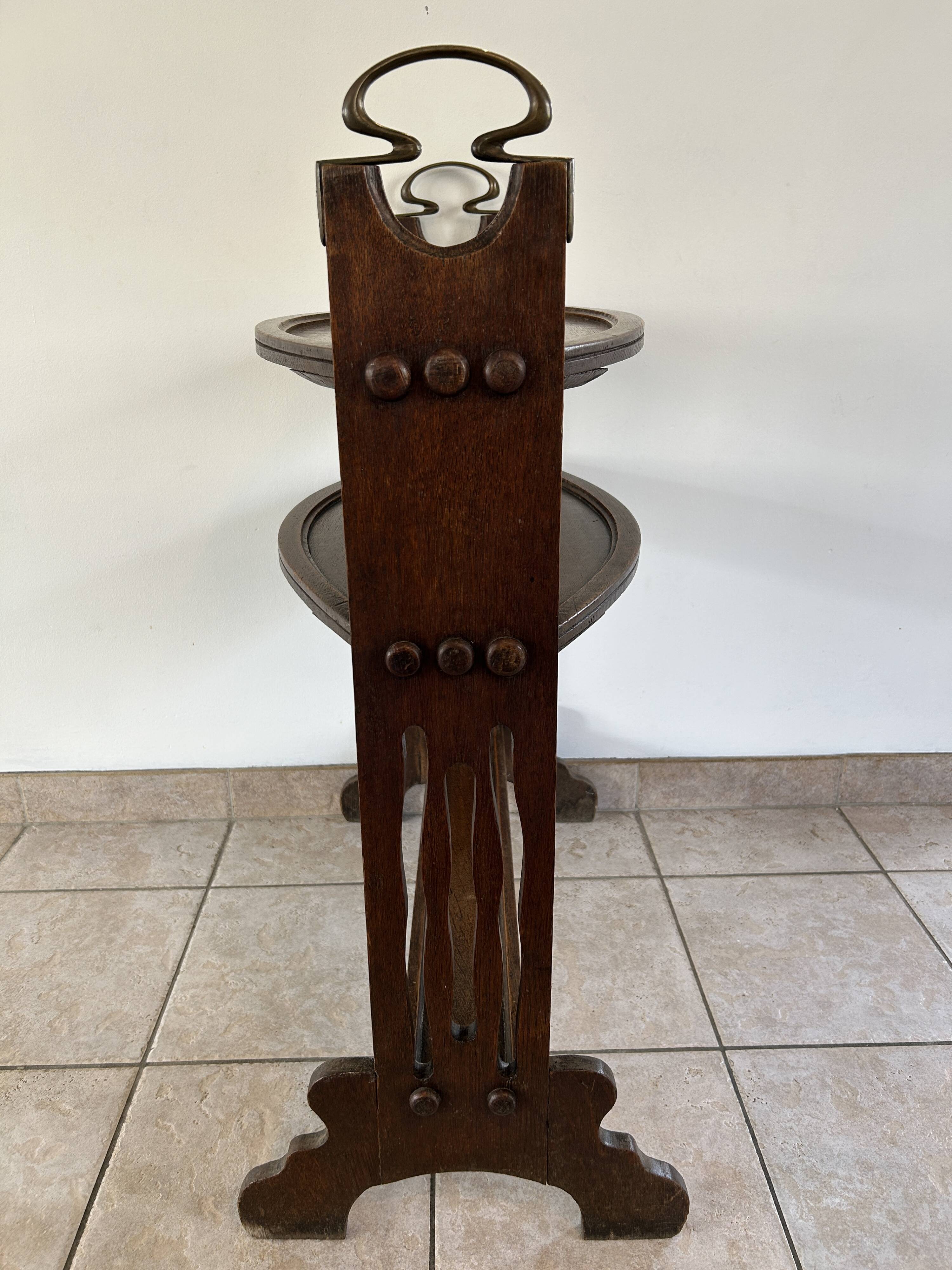 Tea table - ARTS AND CRAFTS - circa 1900