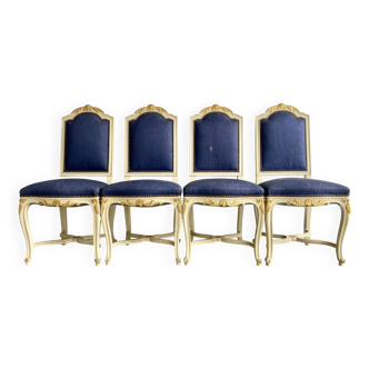 Suite de 4 chaises de salle à manger de style Louis XVI