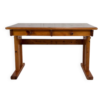 Modular and tilting wooden desk