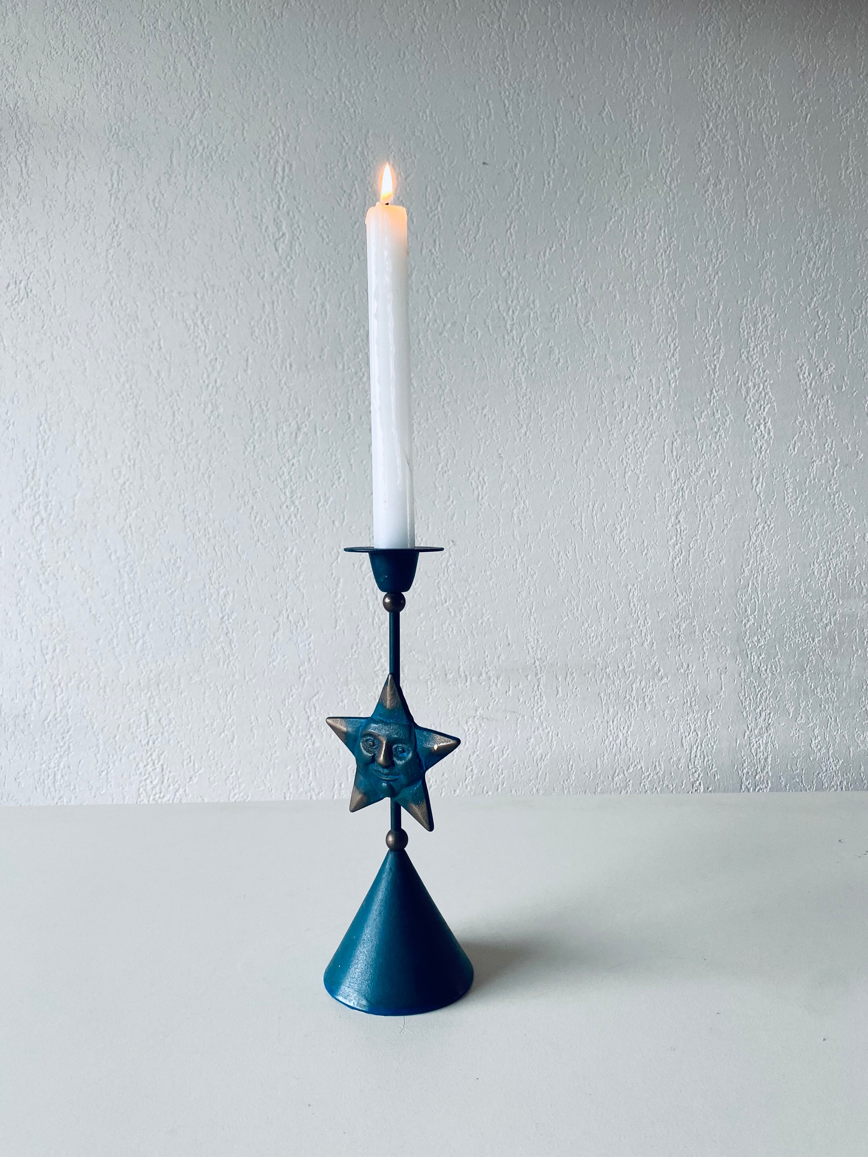 Metal star candle holder