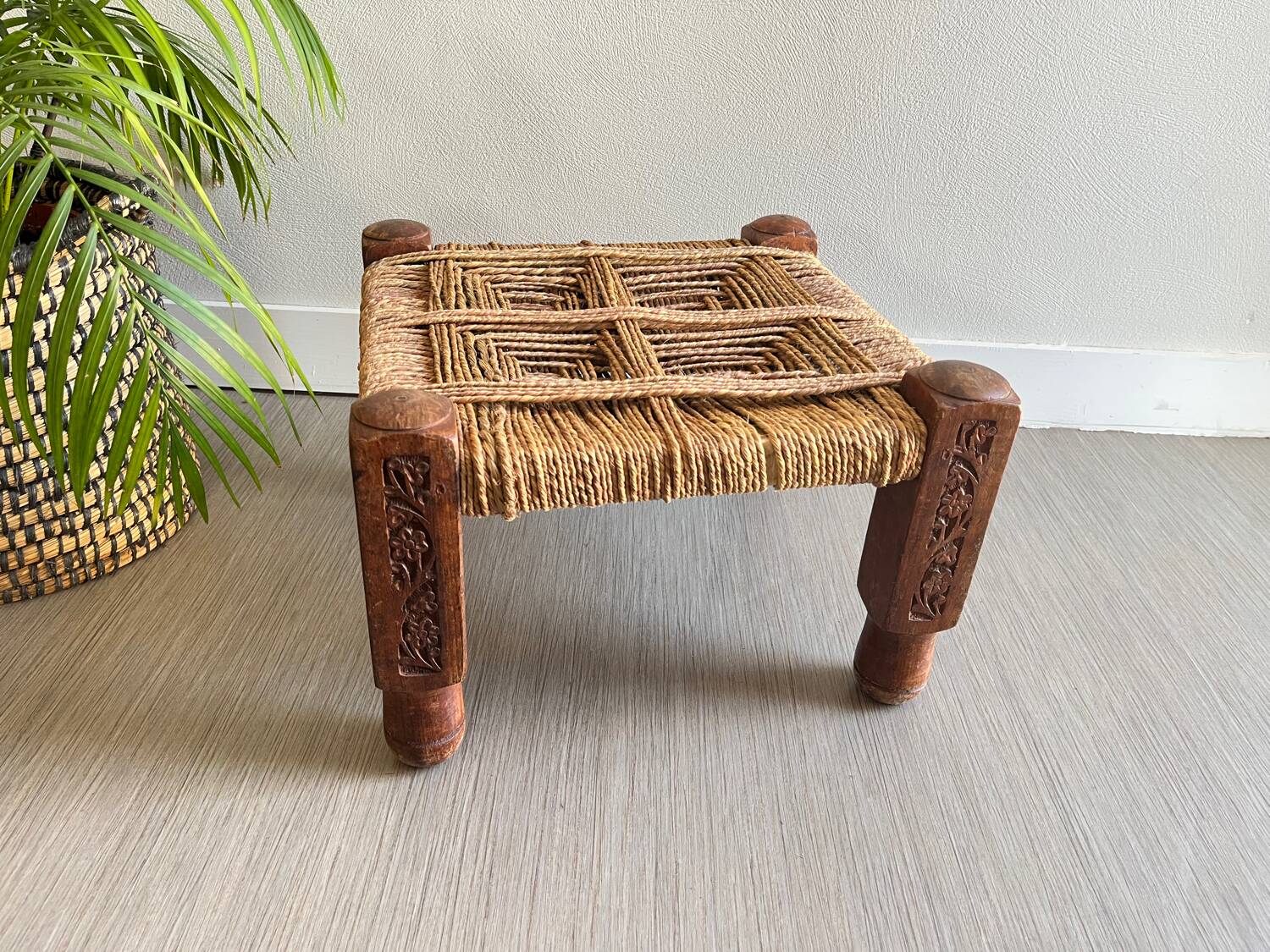 Charpoy stool in wood and rope