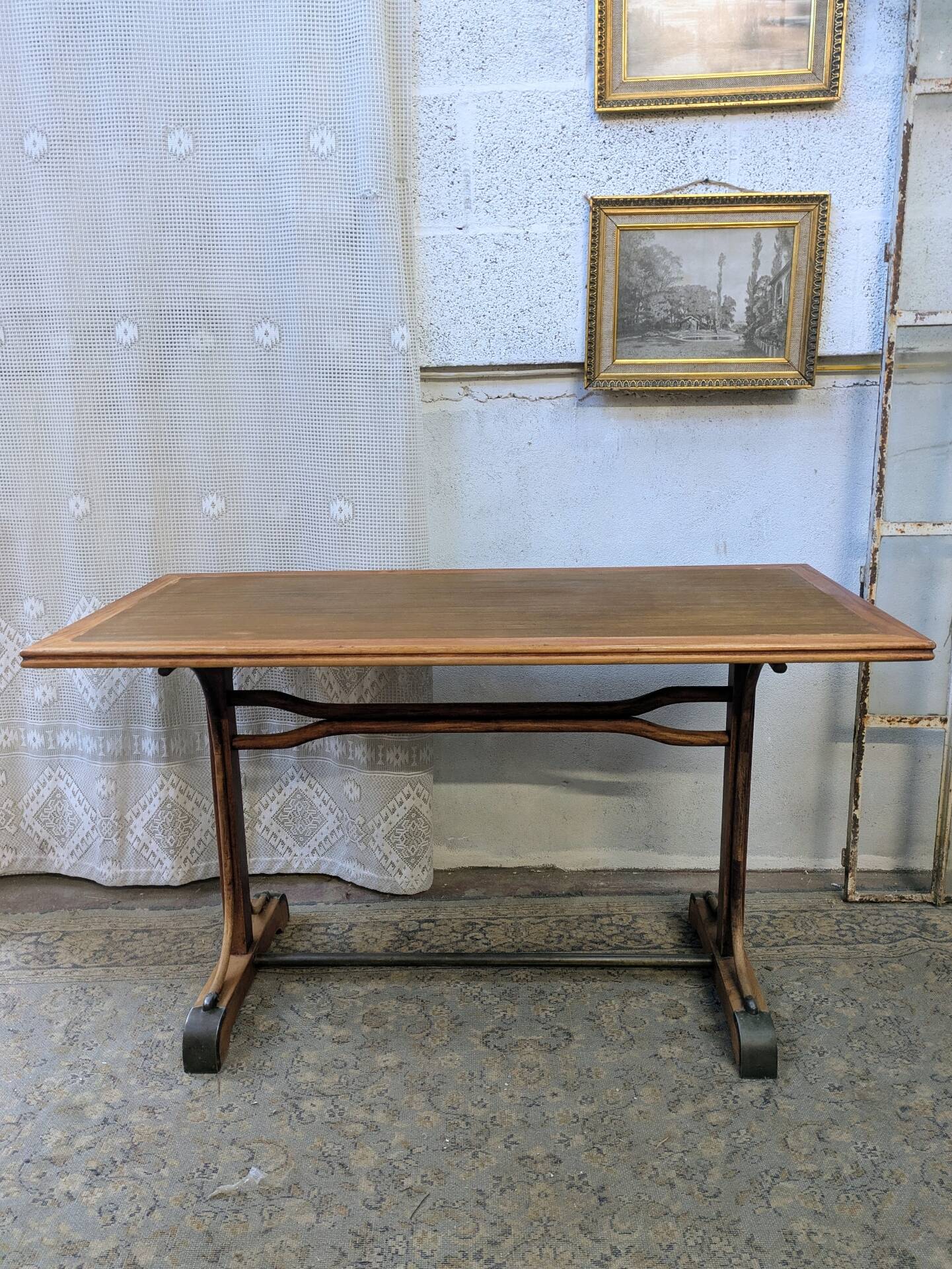 Bistro table