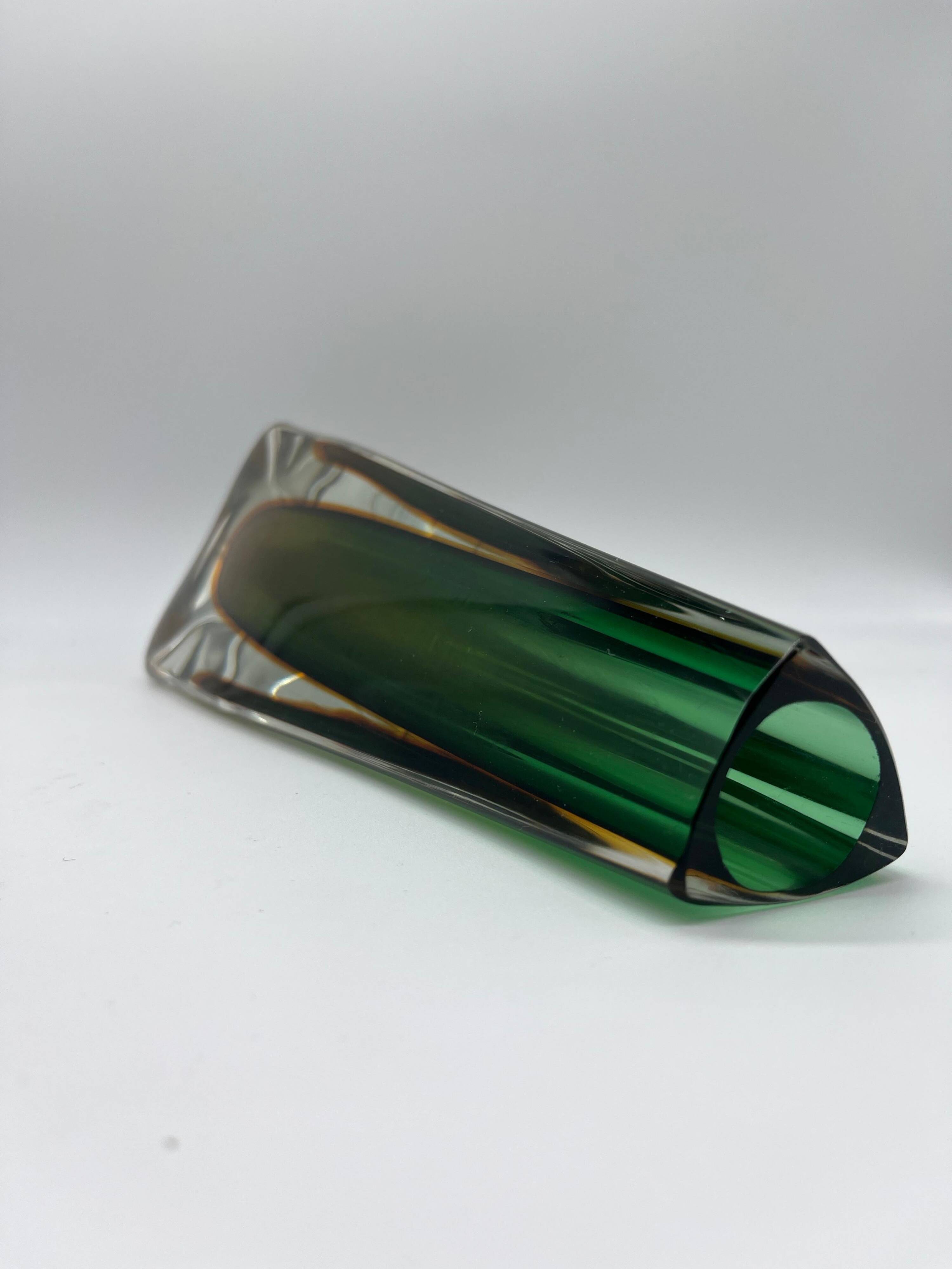 Sculptural Murano green sommerso Glass, triangular shape , 1970's Italian design