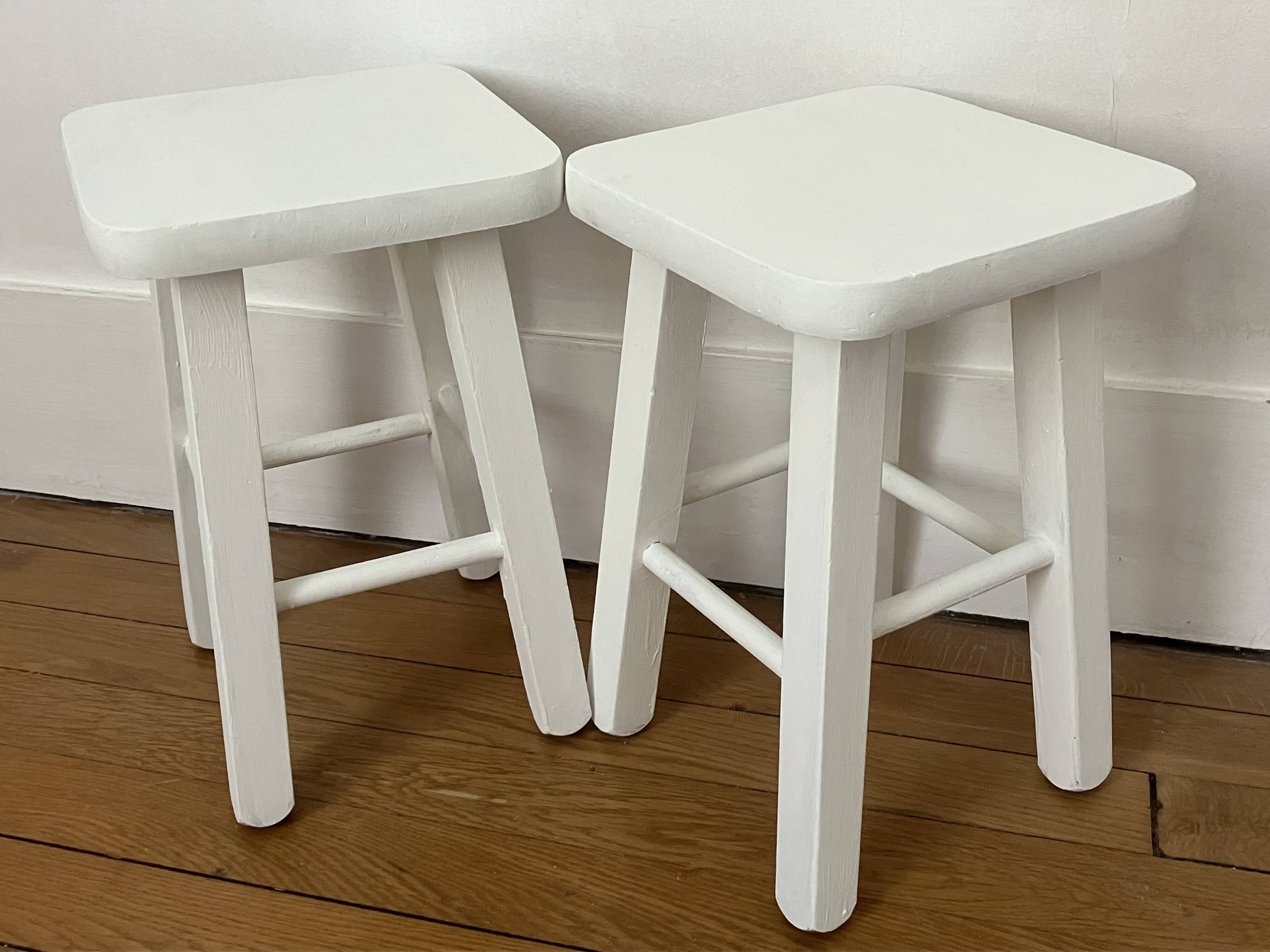 Paire de tabourets blancs