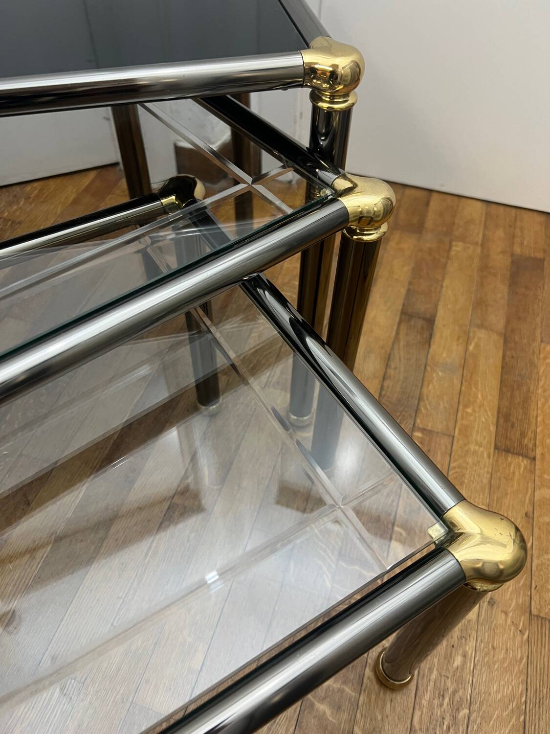 Orsenigo Italy nesting tables - clear glass and smoked glass