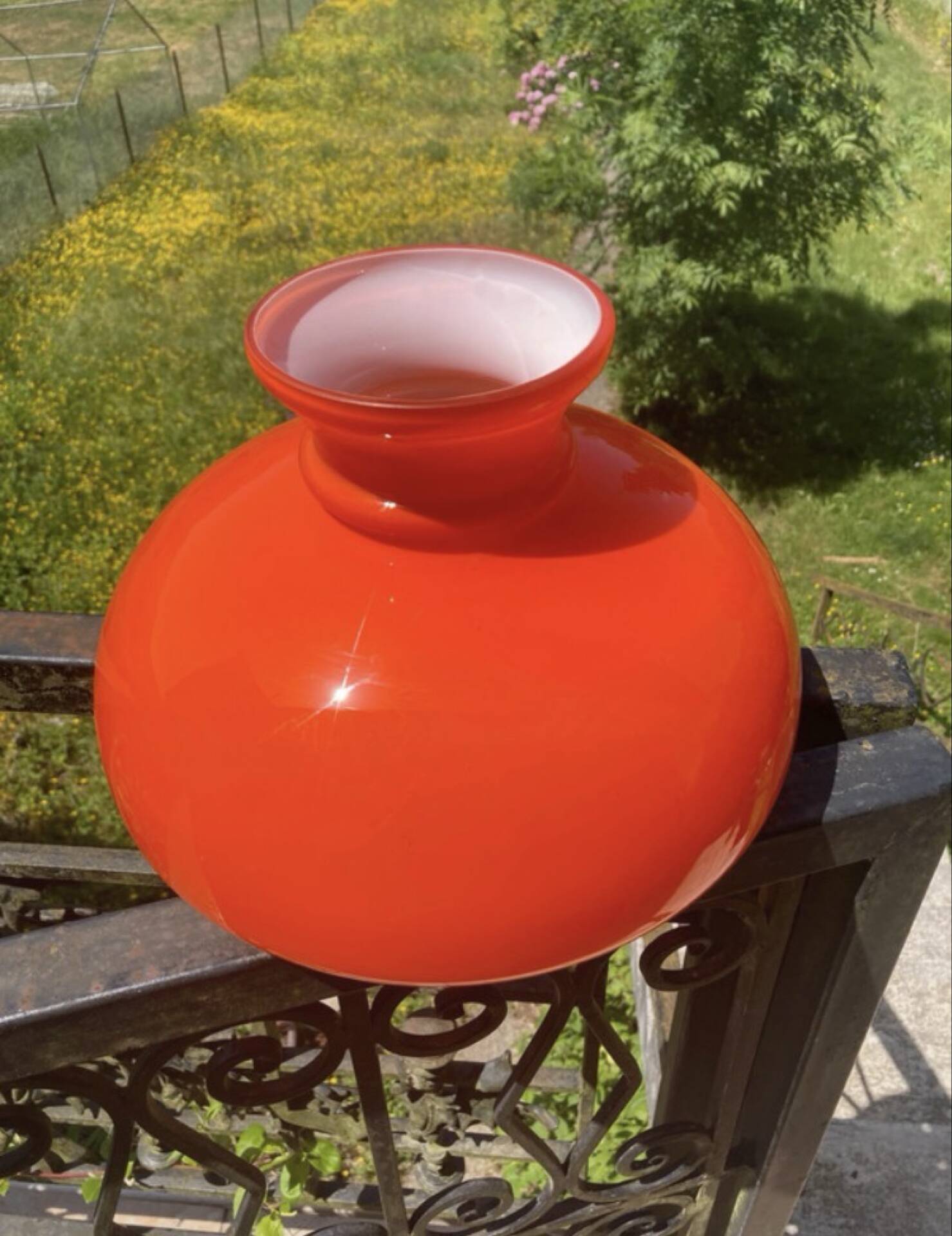 Suspension en opaline couleur orange flamboyante