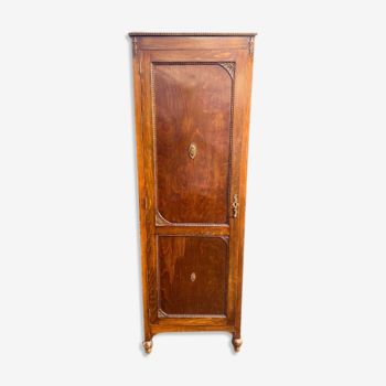 Armoire parisienne