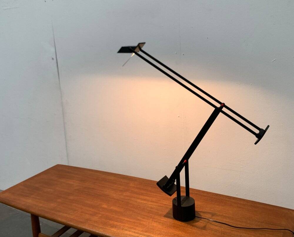 Postmodern Italian Tizio table lamp by Richard Sapper for Artemide, 1970s.