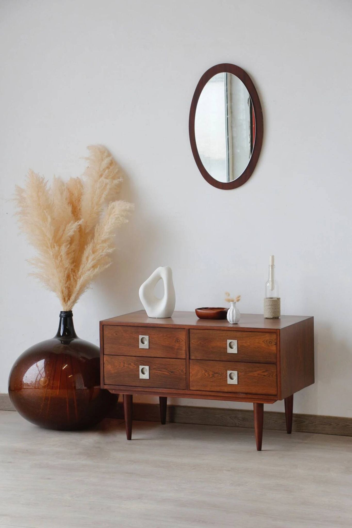 Scandinavian chest of drawers in rosewood | Vintage 1960